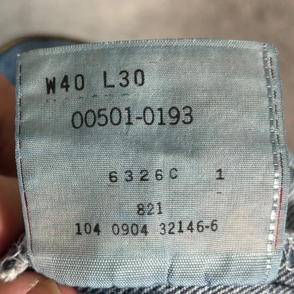 Vintage Levis 501 Mens 40x30 Light Wash Blue Denim Button Fly Jeans Y2K